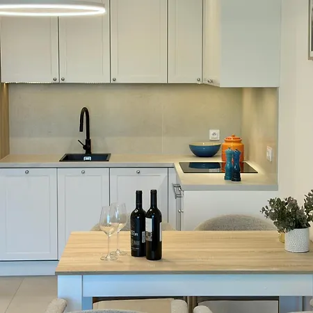 4 Summer Creamy White Blue Parking Podziemny W Cenie * Kolobrzeg